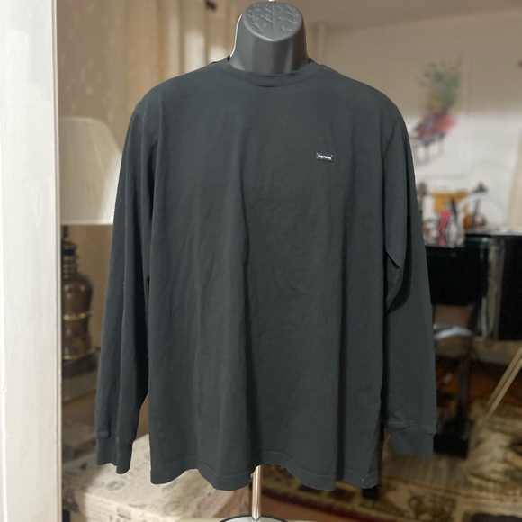 EUC Men’s Size Medium Supreme Small Box Logo Patch Long-sleeve Crewneck In Black - Picture 5 of 14